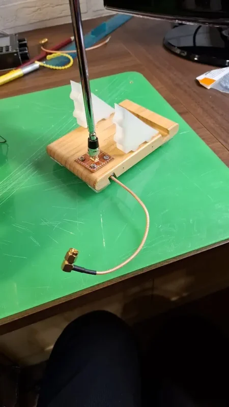 Antenna mount