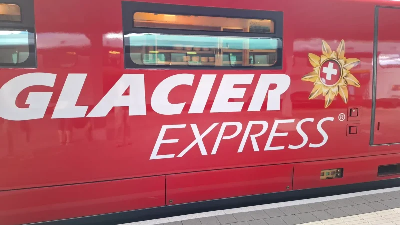 Taking the Deepelec DP-666 on the Glacier Express